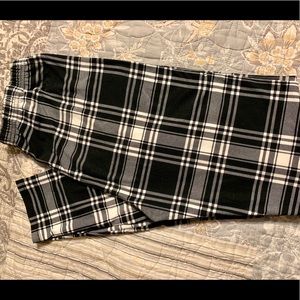 Black & White Plaid Leggings